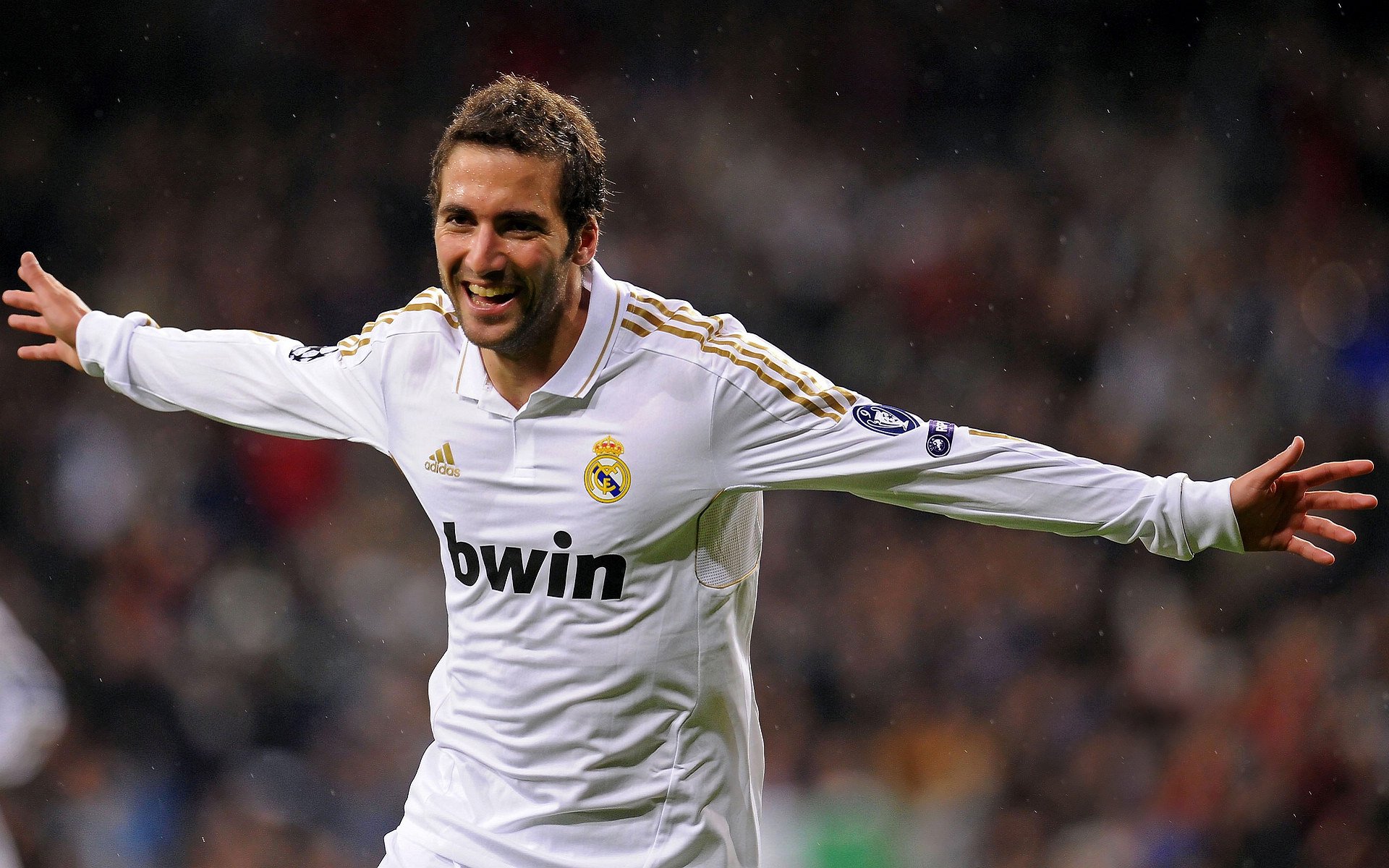 西班牙人大战：皇马4-3大逆转，莫拉塔梅开二度，西班牙人和皇马比赛结果